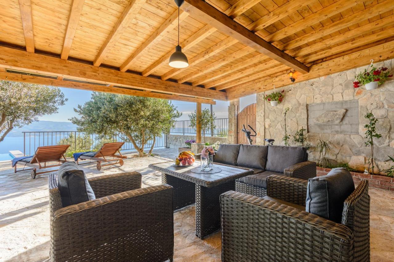 Villa Secluded Paradise Omiš Extérieur photo
