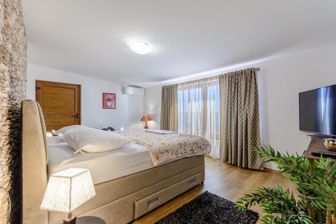 Villa Secluded Paradise Omiš Extérieur photo