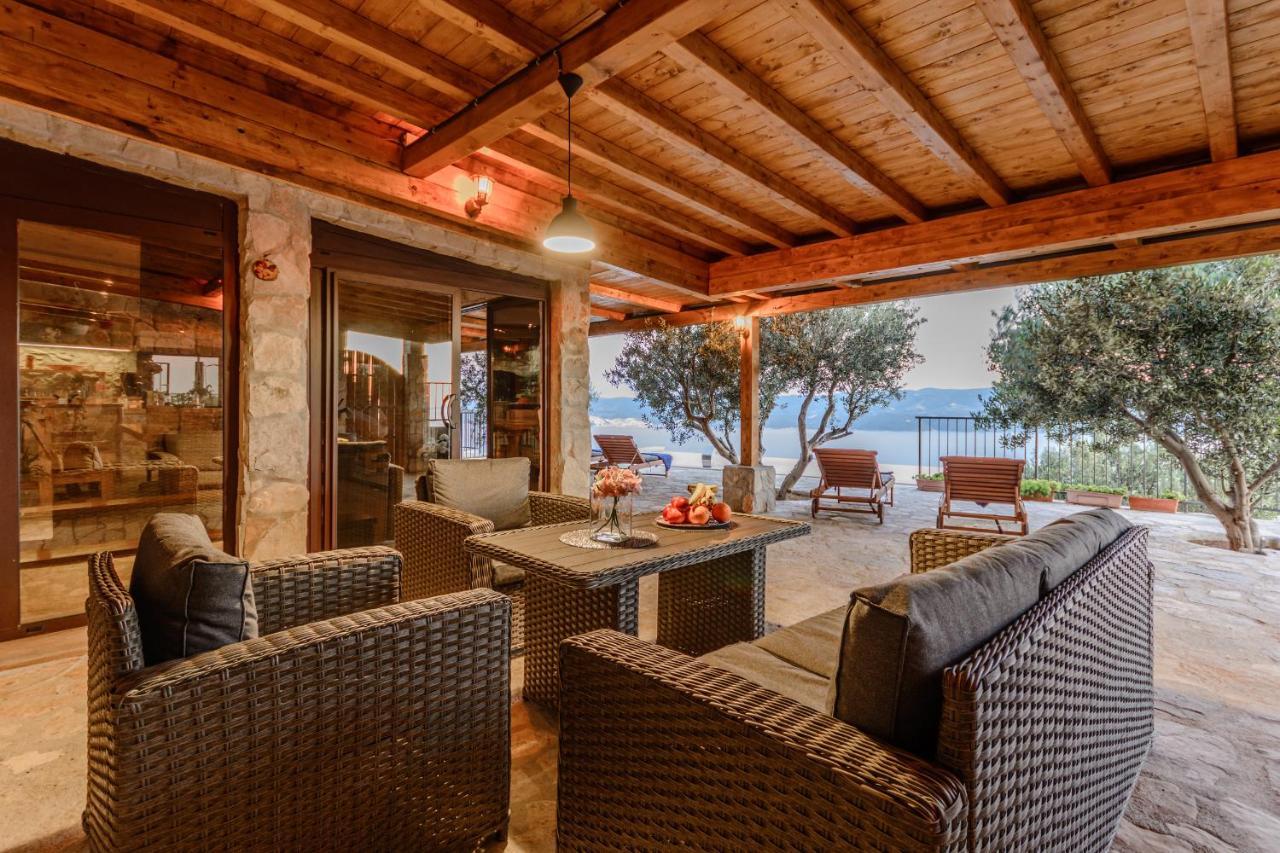 Villa Secluded Paradise Omiš Extérieur photo